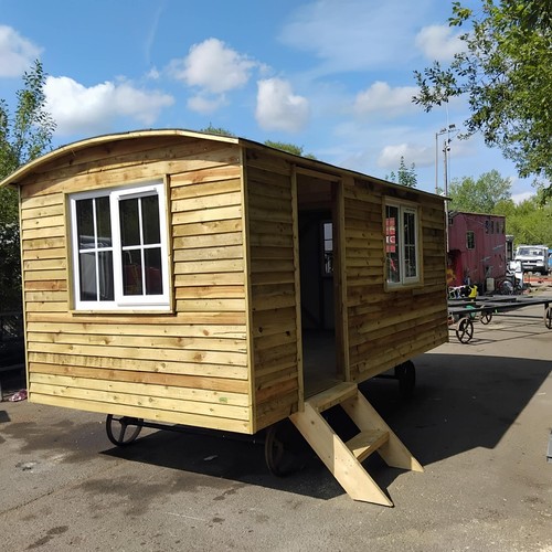 Shepherds hut home - shepherds, office