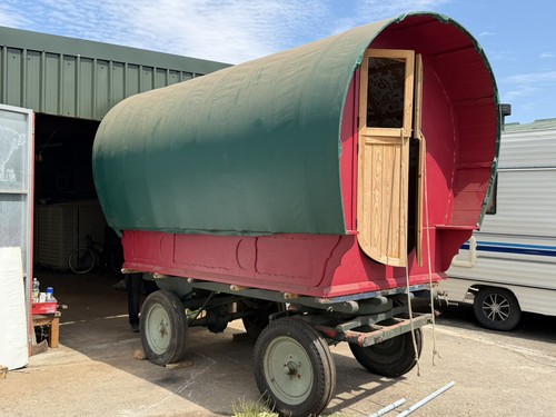 Bow top gypsy caravan glamping - gypsy,
